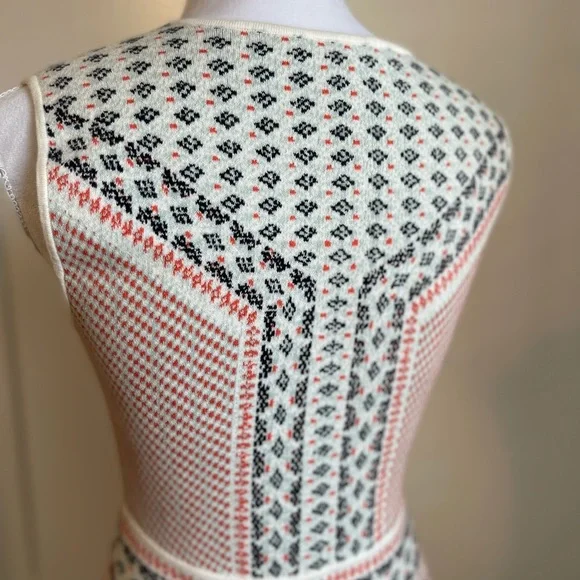 BCBGMAXAZRIA Printed Jacquard MIDI Dress Size XS Sleeveless Bodycon Round Neck - Picture 7 of 8